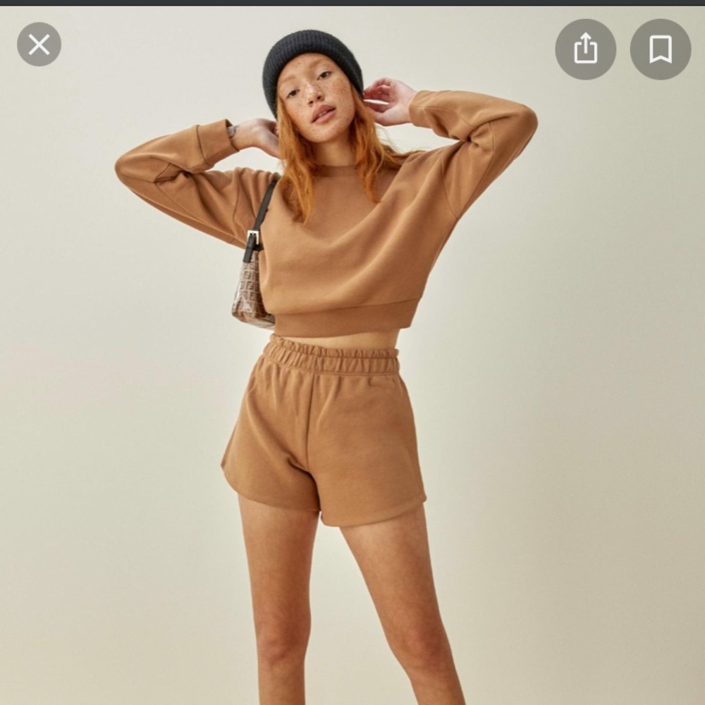 Reformation Riley short in butterscotch